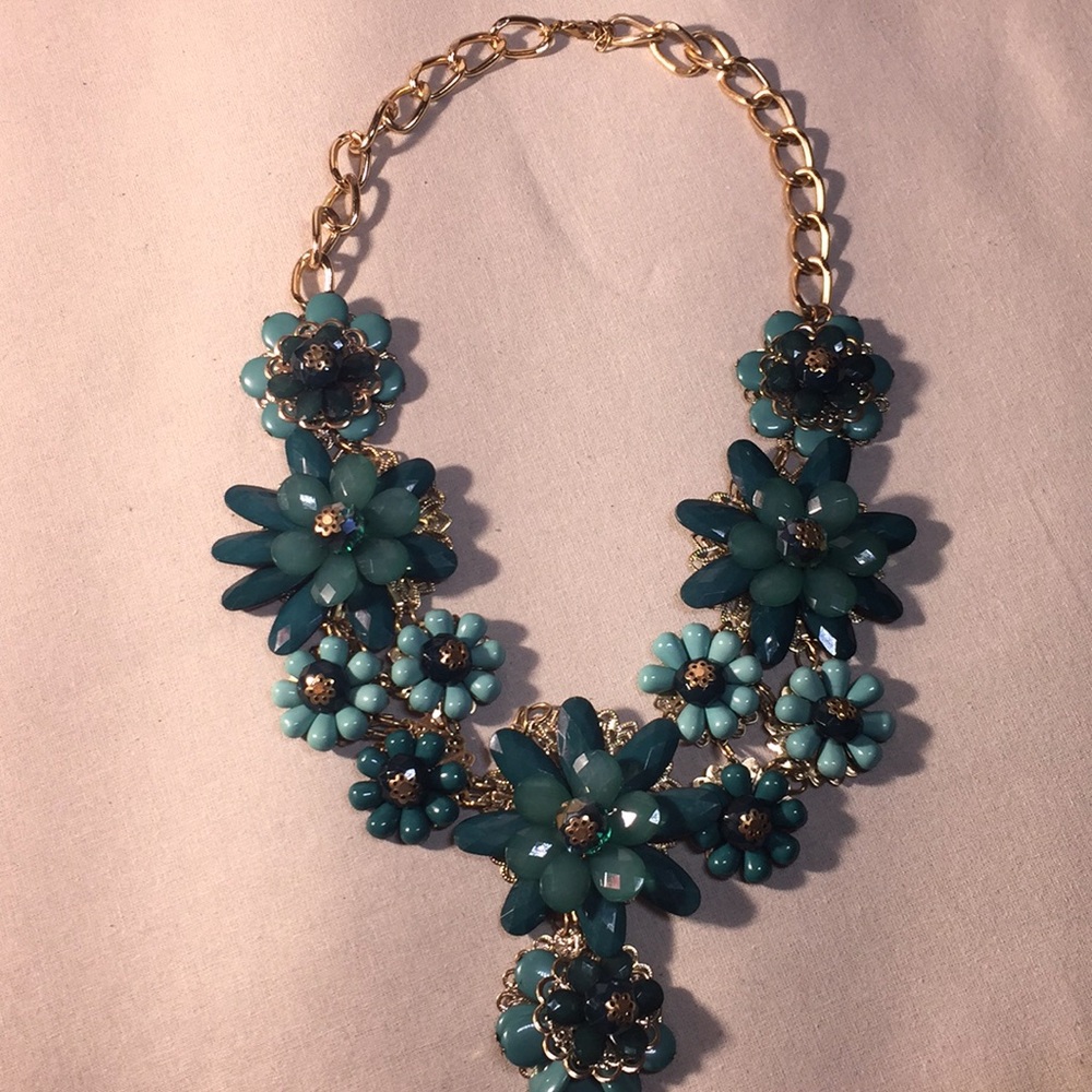 Statement Necklace, Costume Jewelry.